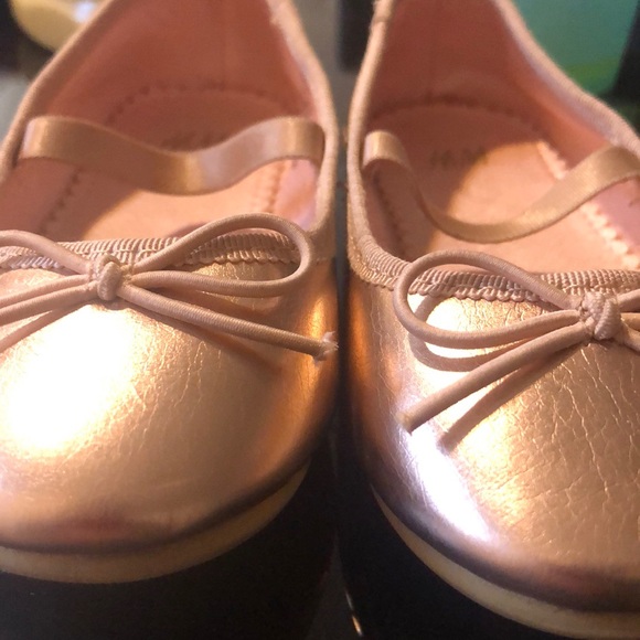 Shoes - Picture 4 of 4